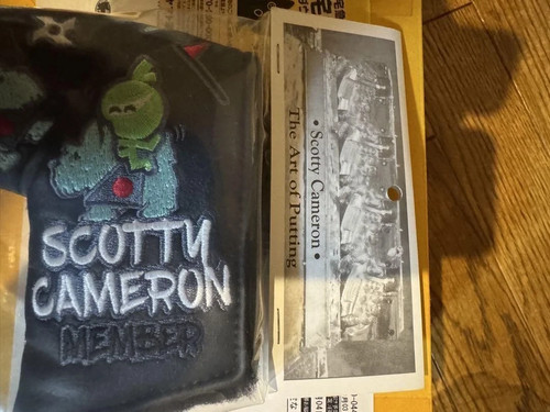 Scotty Cameron Member Golf Frog Character Putter Cover - New in Original Package - Picture 4 of 5
