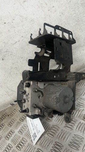 VOLKSWAGEN PASSAT B5 2000-2005 ABS PUMP/MODULATOR/CONTROL UNIT - Picture 4 of 5