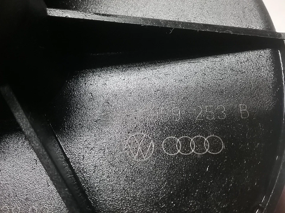 Bomba de smog de inyección de aire secundaria Audi A6 2000-2004 06A 959 253 B (2,8 L 4 puertas) Foto 4 de 4