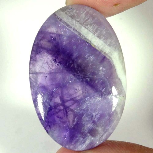 Améthyste Naturelle Ovale 2,79 Carats – Certifiée IGI, Violet Pur, Sans Traitement, Origine Madagascar