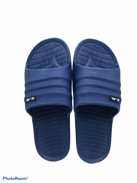 chanclas de baño  ajustadas y cómodas  T-23 color azul oscuro envio 24h