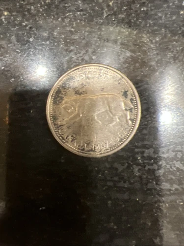 See Photos. 1967 Canada 25 Cents - Elizabeth II - Confederation. Good Condition