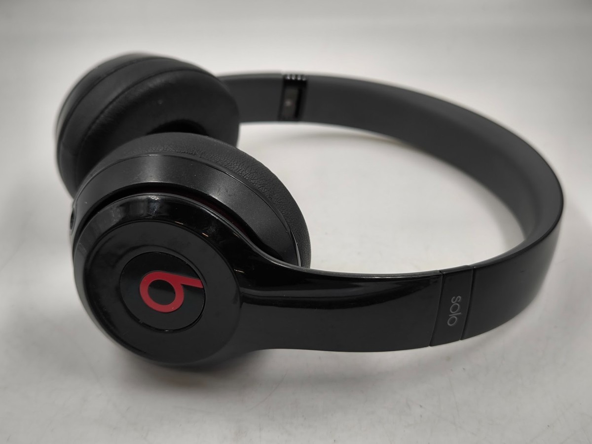 新品未開封】beats solo2 グロスブラック B0518 Beats Solo2 by Dr
