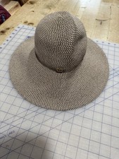 ERIC JAVITS SUN HAT 50  UPF COLLAPSIBLE GOOD PRE OWNED