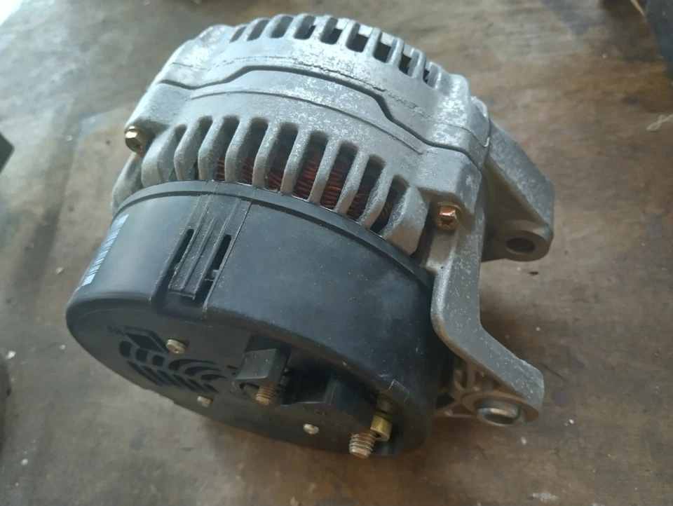SAAB 9-3 1998  Bosch Alternator 0123510089, 5246889, New old stock  - Image 2 of 4