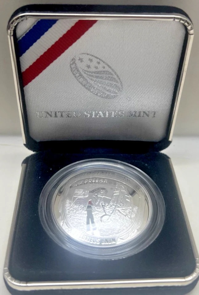 2019 P Proof Apollo 11 50th Anniversary Commemorative Program - Image 4 of 4