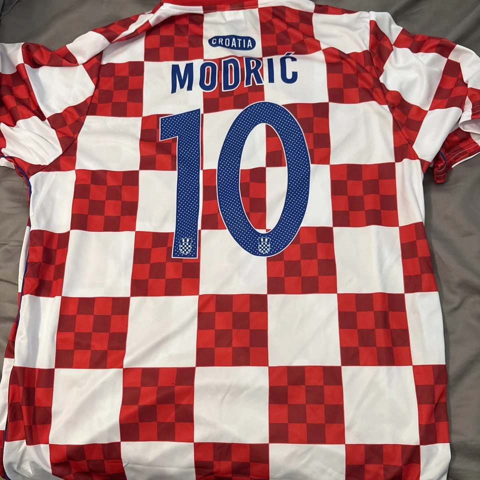 Croatia #10 Luka Modric 2022 FIFA World Cup Home Jersey - Size L - Image 2 of 2