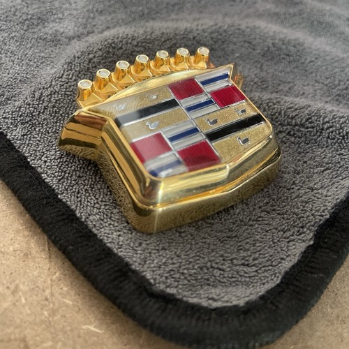NEW GM NOS 89 93 CADILLAC FLEETWOOD DEVILLE GOLD TRUNK LOCK COVER CREST EMBLEM - Picture 19 of 22
