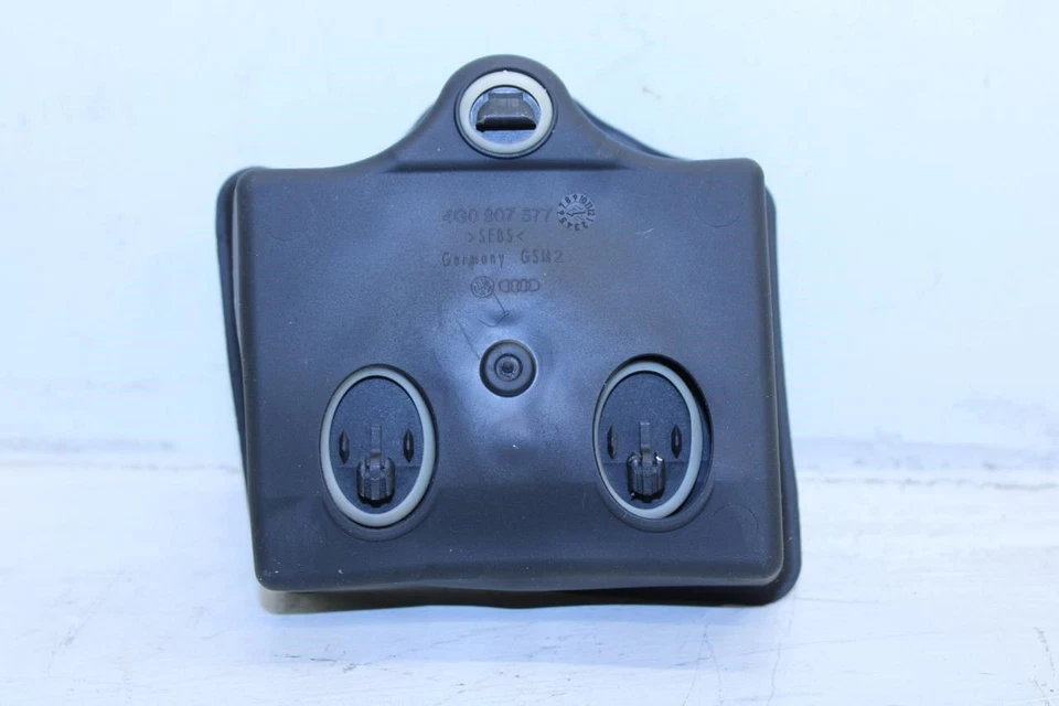 2018-2023 Audi Q3 S Line RR Right Passenger Side Door Control Module 8W1-959-595 - Image 2 of 4