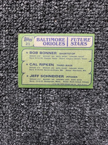 1982 Topps - Future Stars #21 Cal Ripken, Jeff Schneider, Bobby Bonner (RC) - Picture 2 of 4