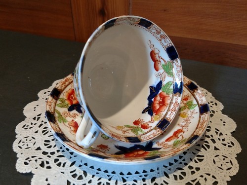 VINTAGE UNMARKED CHINA TEA CUP SET MADE IN ENGLAND - Picture 4 of 10