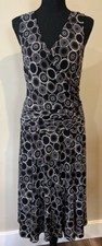 Adrianna Papell Faux Wrap Dress Size 10 Sleeveless Cinched V-Neck Stretch Black