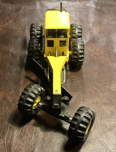 TWO VINTAGE YELLOW 1999 TONKA METAL ROAD GRADER & 2001 TONKA METAL DUMP TRUCK - Picture 3 of 13