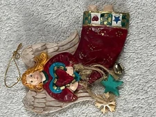 Christmas ornament ceramic angel with wings holding heart MAX8478