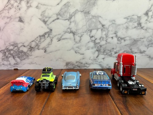 Disney Cars 5er Set gemischte Spielzeugfahrzeuge - ordentlicher Zustand - Bild 15 von 19
