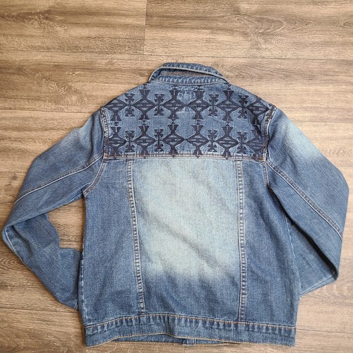 Forever 21 Women Medium Denim Jean Jacket Aztec Western Boho Grunge Trucker - Picture 2 of 10