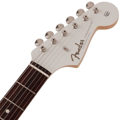 Fender Stratocaster 60周年記念特別版★絶版本★ Fender Stratocaster 60周年記念特別版☆絶版本☆ - メルカリ