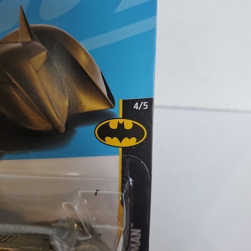 2023 Hot Wheels #137 BATMAN 4/5 BATMOBILE Black Gold New MOC - Picture 3 of 4