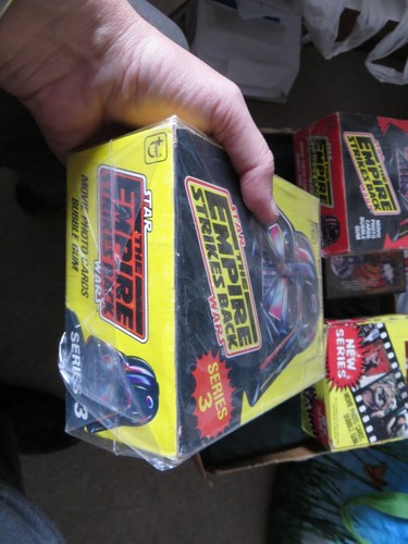 STAR WARS THE EMPIRE STRIKES BACK 1st & 3rd SER TOPPS 1980 + ROTJ FULL BOX - Picture 3 of 6