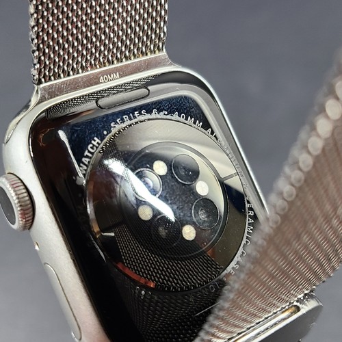 Apple Watch Series 6 40MM A2291 GPS Only Aluminum Ceramic Case + Band Silver - Photo 9 sur 9