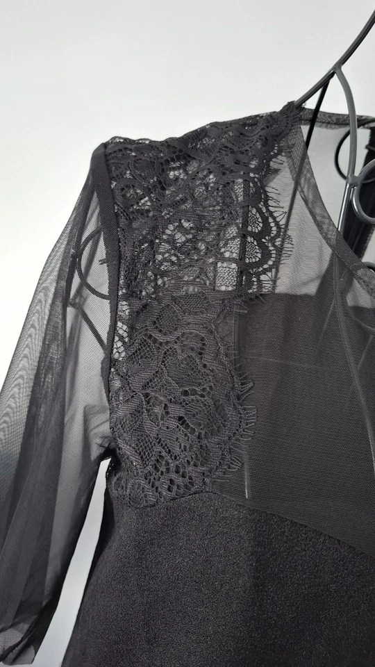 Mesh short sleeves lace trim insert dress size M - Image 2 of 4