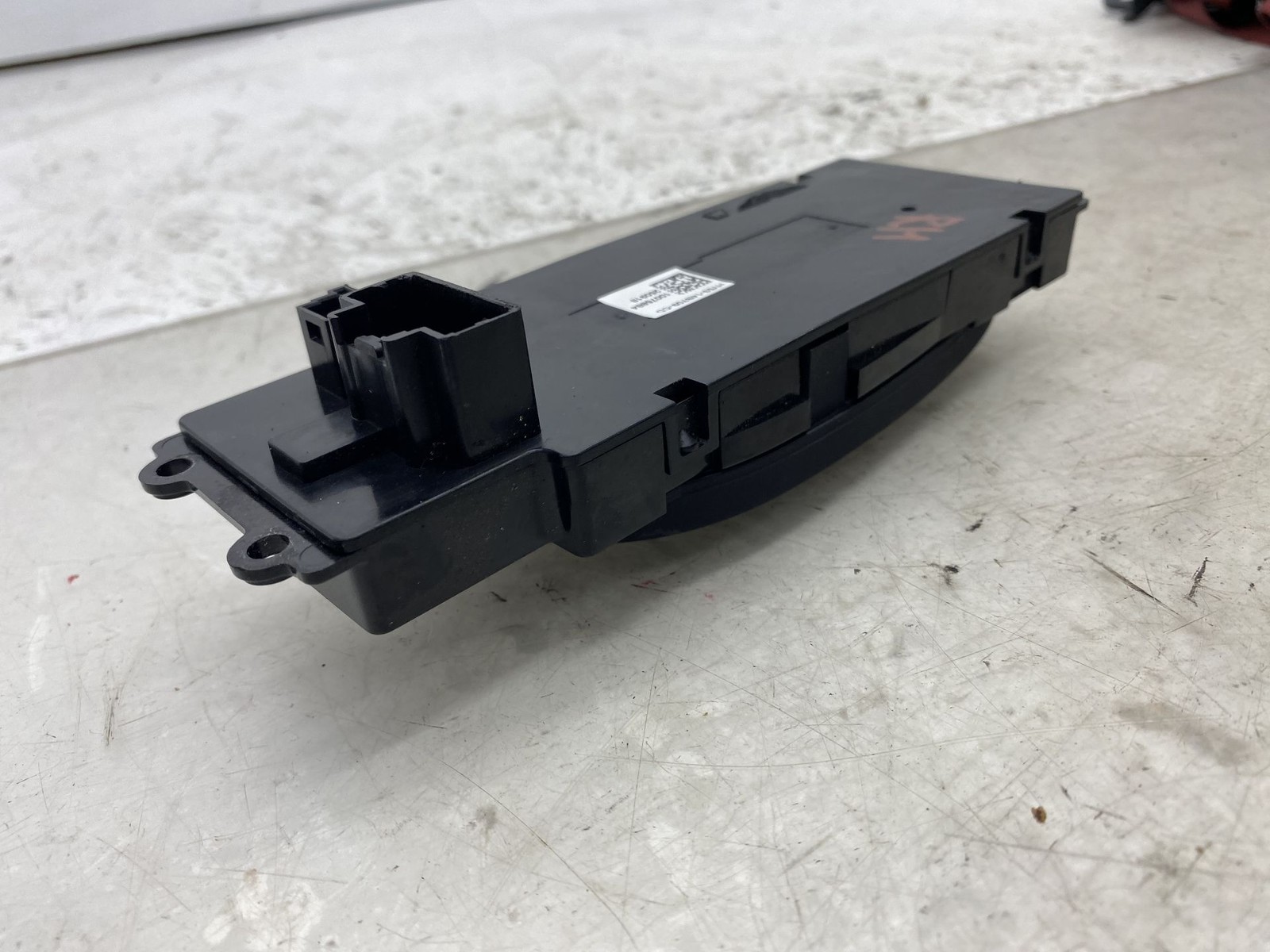 2019-2023 ASTON MARTIN VANTAGE OEM FRONT LEFT DRIVER SEAT CONTROL SWITCH UNIT