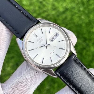 Vintage Seiko 5 Sunburst Dial Automatic Japan Made Men's Watch