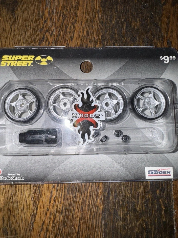 XMODS Super Street Drifting Kit 10A05 600-8538 Radio Shack - Ruedas 5ZIGEN Foto 2 de 4