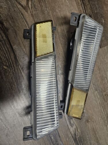 1984-1987 Chevorlet C4 Corvette Front Marker Lights Lt & Rt OEM GM - Picture 2 of 11