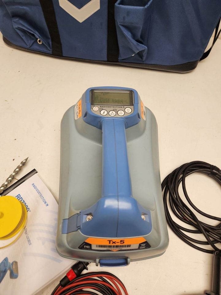 Radiodetection RD7200 DL T5 Pipe Cable Locator 8200 8100 8000