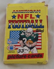 American NFL Footbal Topps Trading Cards 1988 ful pack 33  cards
