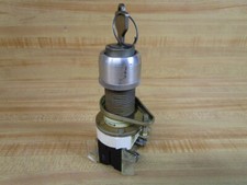 Allen Bradley 800H-HP33KB6 Selector Switch 800HHP33KB6 W/ 2 800T-XA