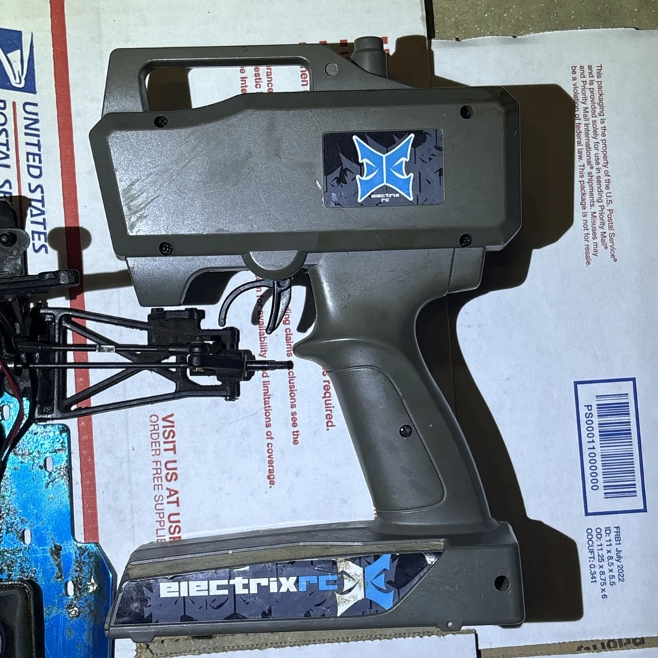 Team Associated RC10GT Blue Aluminum Parts Chassis - Image 3 of 4