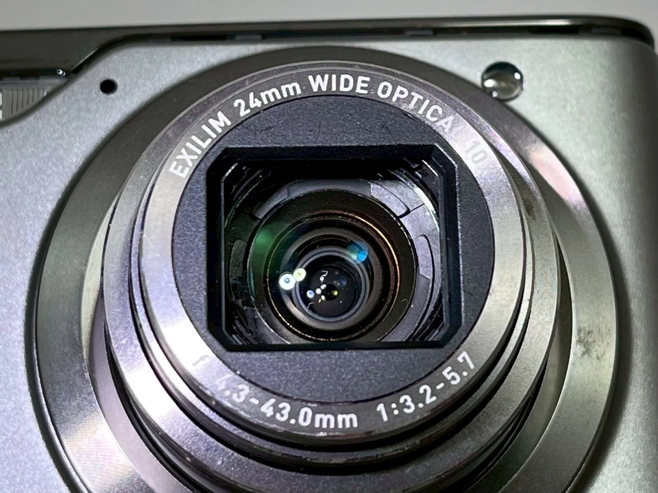 Casio EXILIM EX-H10 12.1MP 10x Compact Digital Camera From JAPAN (55278SS10) - Image 4 of 4