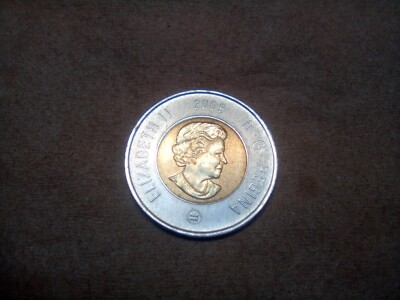 2009 Canada Two-Tone 2 Dollar Coin. Very Good Condition.