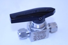 Zawór igłowy WHITEY SS-44S10MM