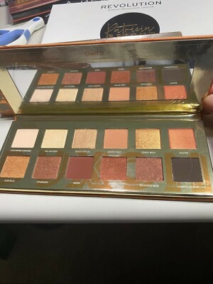 BUXOM Boss Babe Betty Eyeshadow Palette NIB