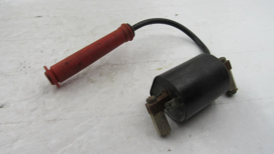 1985 Suzuki GN250 Ignition Coil 1982 - 1988 - Image 3 of 4
