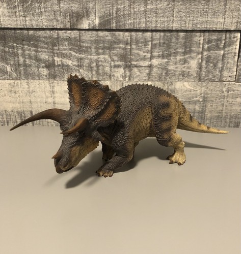 REBOR 1/35 Triceratops Horridus “Trident Horn of Doom” Dinosaur Statue Model