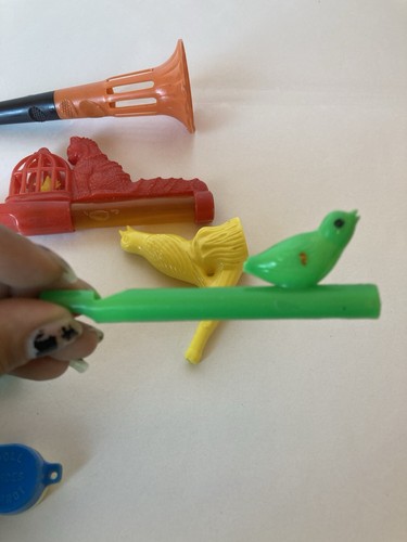 Vintage Set of 6 Different Whistles / Noise makers See Description - Picture 7 of 16
