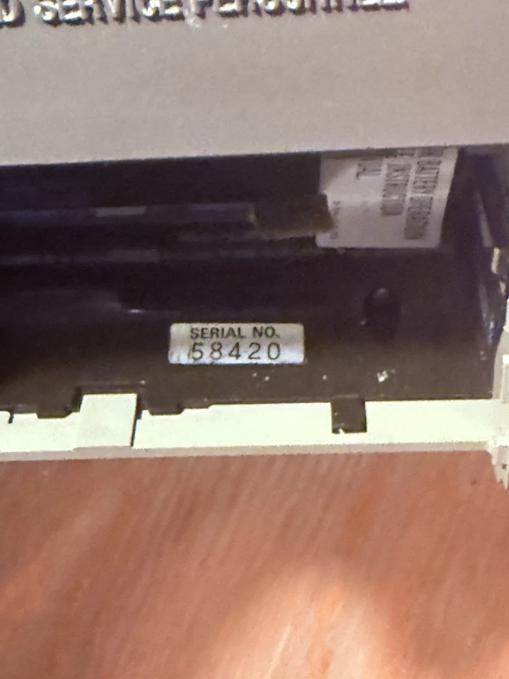 TV Portátil Sony Watchman con Cubierta de Cuero y Antenas Probado Funciona. Foto 4 de 4