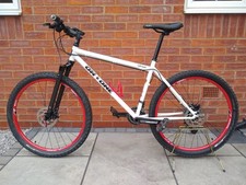 On-One 18” inbred frame, 10 speed cassette mountain bike in white