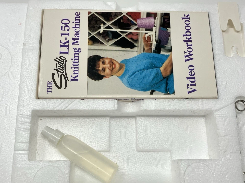 Máquina de tejer de diseño LK150 en caja original Japón, Studio by White Foto 4 de 4