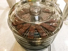 NEW Ronco Beef Jerky Machine with 6 Stackable Trays Easy-to-Use Food Dehydrator