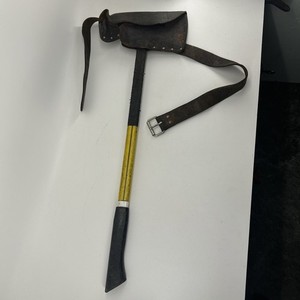 Nupla Firefighter 6LB Axe and scabbard/Belt.