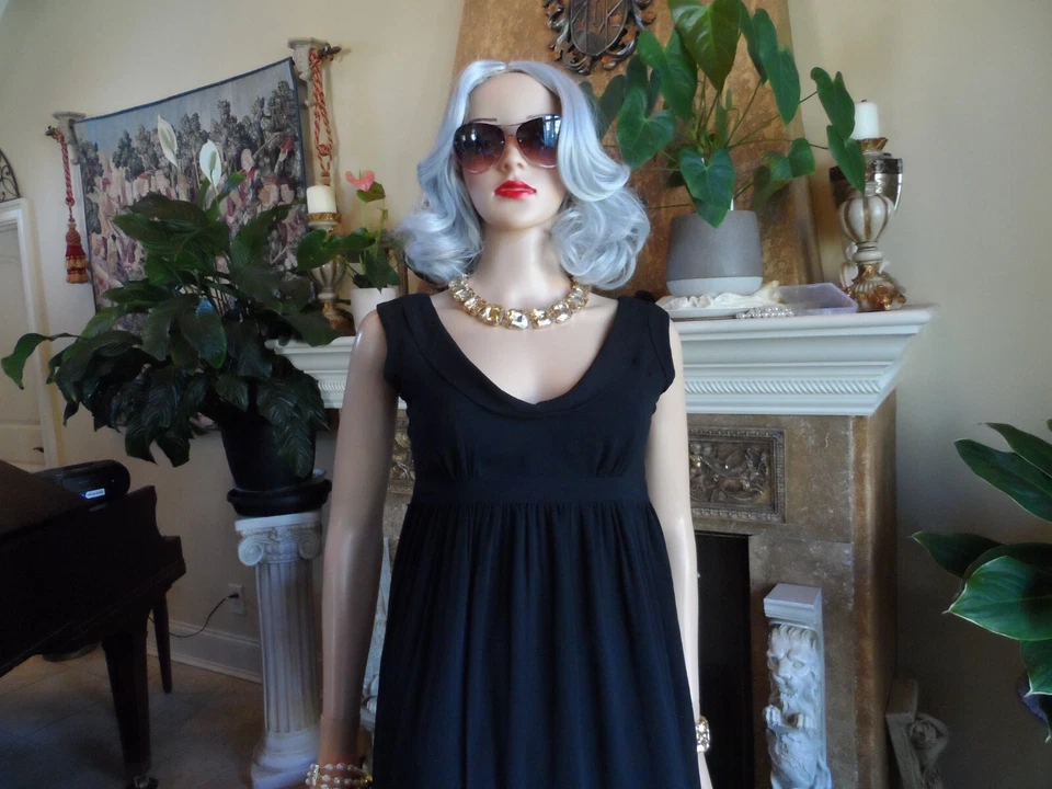 Vestido Vaina Burberry London Negro Seda Imperio Cintura con Detalle de Terciopelo Talla 2 Foto 4 de 4