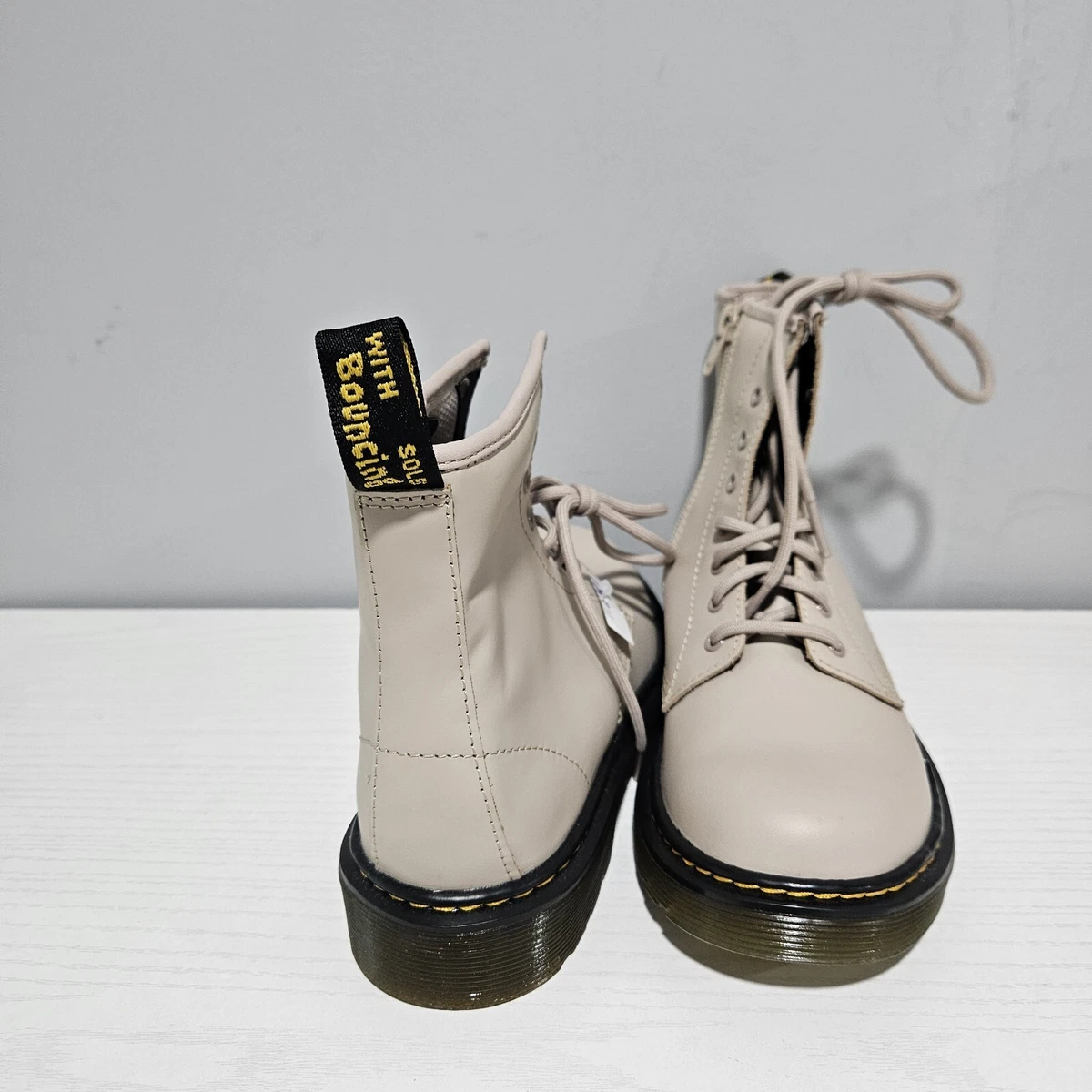 Doc Dr Marten\'s Crewson Casual Boot, Men\'s Size 5 Women\'s Size 6 Beige Taupe NEW Dr. Martens Crewson Crazy Horse Leather Casual Chukka Boots  main image 3
