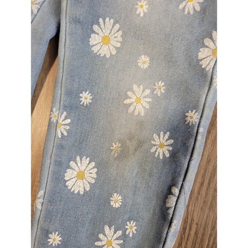 Gogo Star Girls Straight Leg All Over Daisy Flower Print Denim Jeans Girl Size 6 - Picture 2 of 5