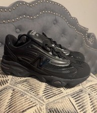 New Balance 1000 Black Low Top Lace-Up Athlet...