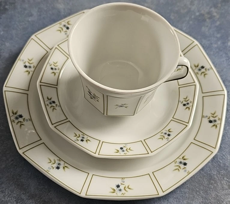 Winterling Marktleuthen Bavaria 38tlg.(12 Pers) Porzellan 1970er Vintage Rarität - Bild 3 von 4